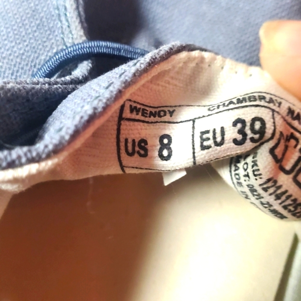 Hey Dude Wendy Linen Women's 8 Chambray Blend Shoes Lightweight Slip On EUC - Picture 8 of 8